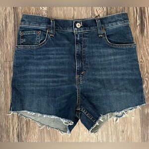 Abercrombie & Fitch 90s Straight Ultra High Rise Denim Shorts Size 28 Raw Hem
